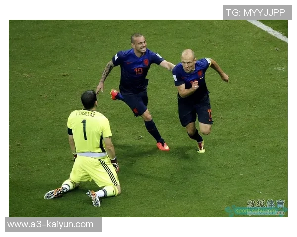 西班牙与荷兰的巅峰对决2010世界杯决赛回顾与精彩瞬间解析