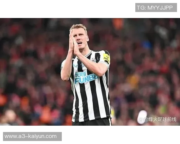 带队赢得联赛杯冠军! 官方:丹·伯恩荣膺家园布莱斯荣誉市民称谓 带队赢得联赛杯冠军! 官方:丹·伯恩荣膺家园布莱斯荣誉市民称谓